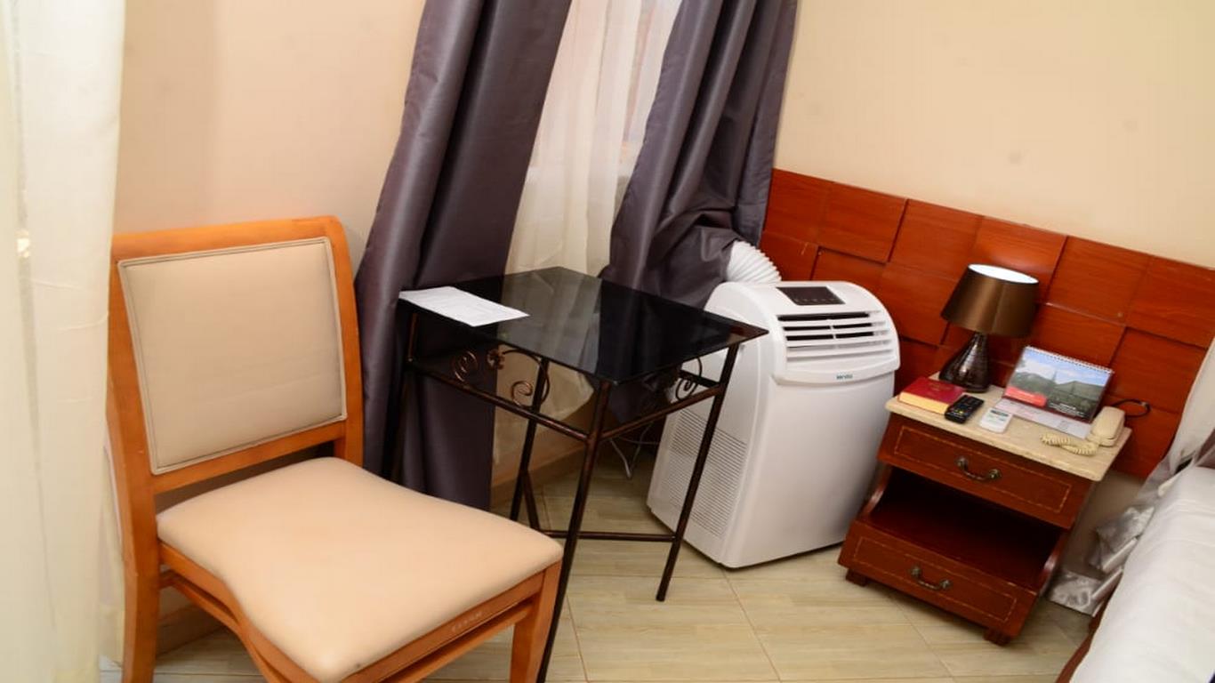 Deluxe Single Room